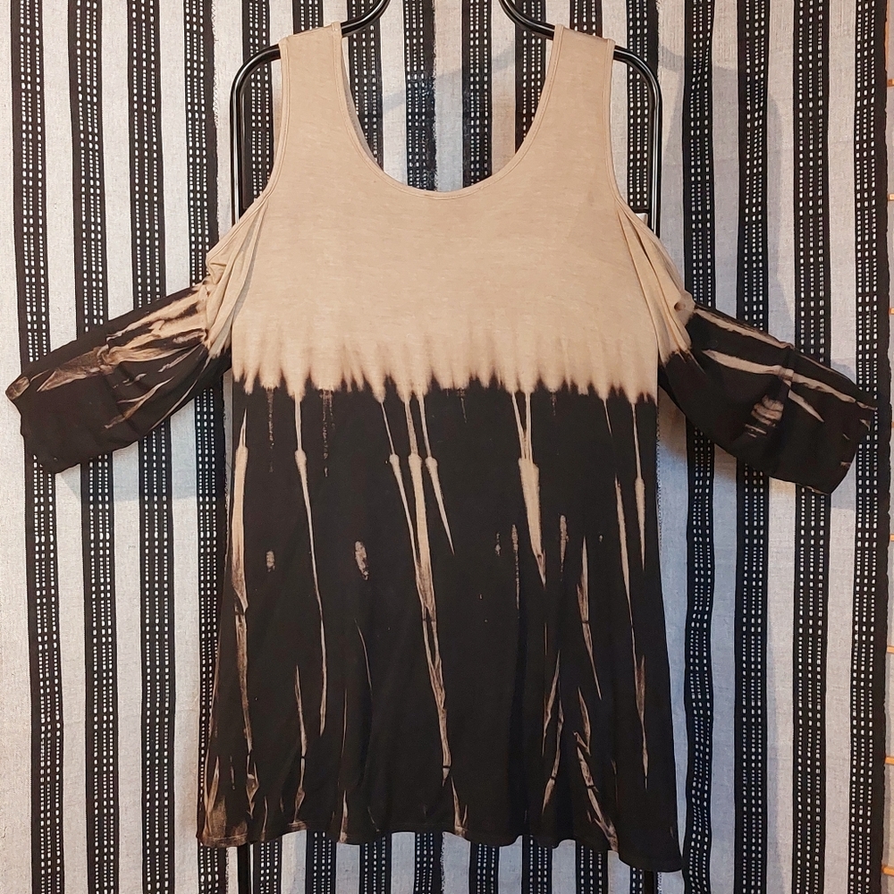 UrbanX black & mocha tie-dye cold shoulder hi-lo tunic, 2XL, NWOT - Picture 3 of 4